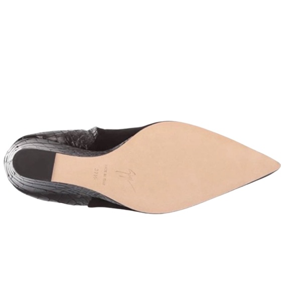 NWT- Giuseppe Zanotti Wedged Bootie - Picture 9 of 11